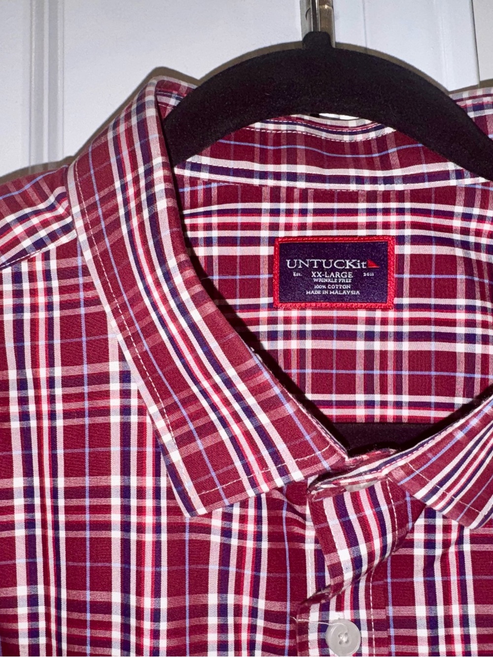 UNTUCKit Men's Red and White Plaid Button-Down Shirt